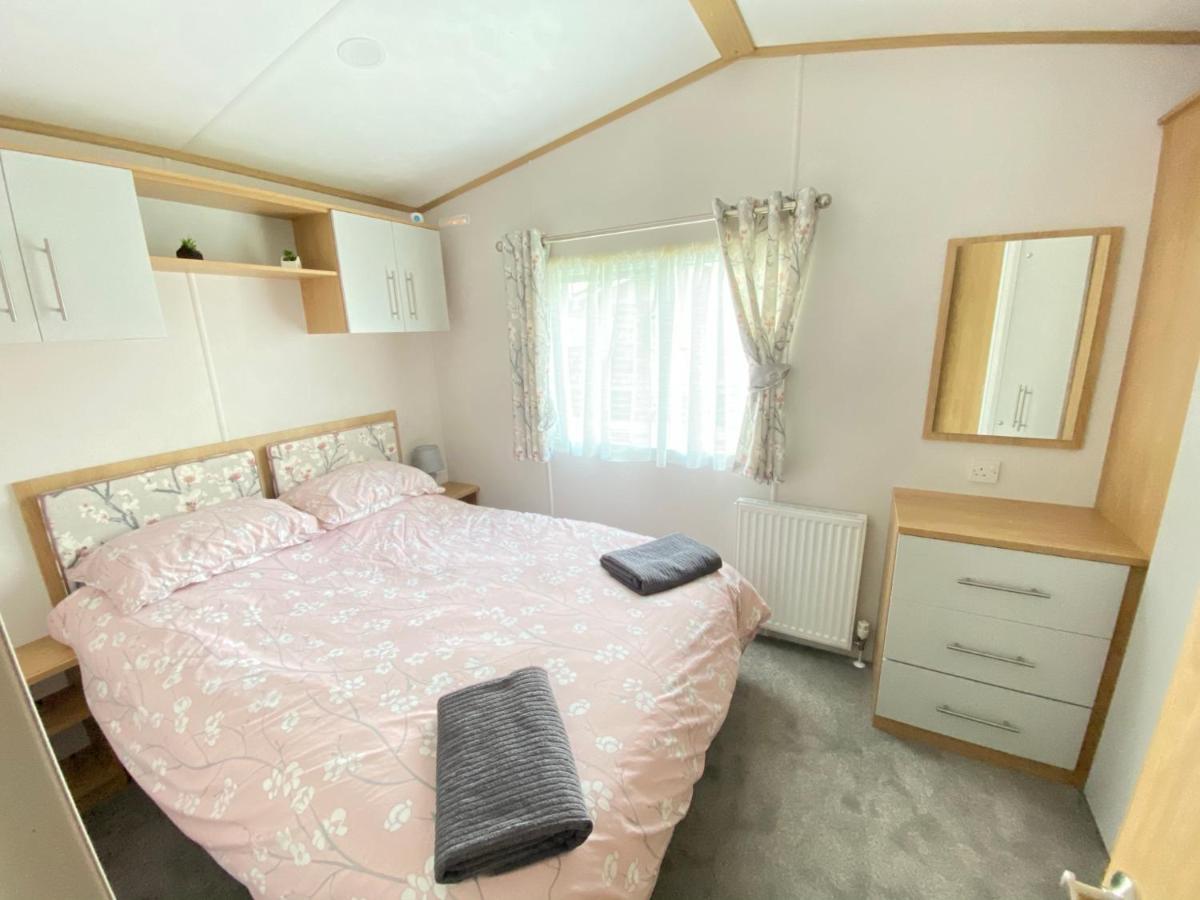 Villa Squirrels Nest - Hot Tub - Pet Friendly South Cerney Exterior foto